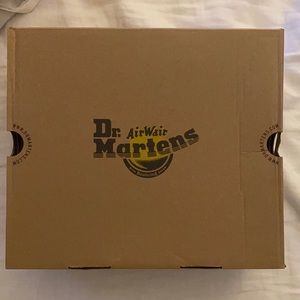 Dr. Martin Sinclair 8 Eye Boots